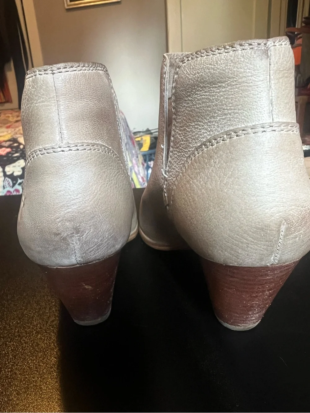 🤠 FRYE Reina Leather Cut Out Booties Taupe Ankle Boots Size 6.5 🤠